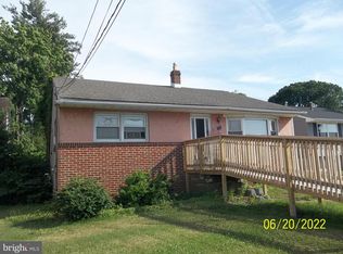 16 River Dr, Delran, NJ 08075
