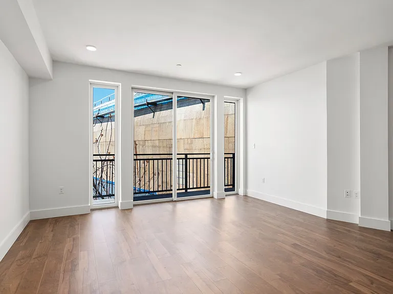 26 Hichborn Brighton — Photo 11