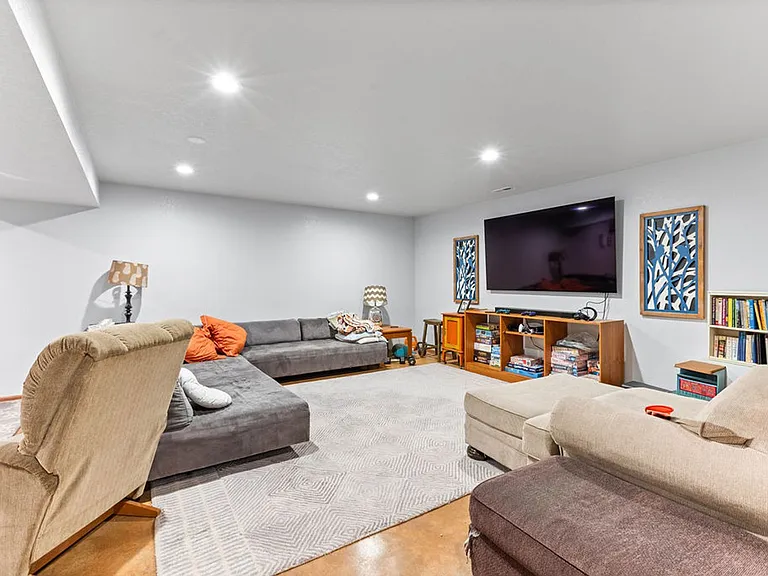 2257 Forecastle Dr — Photo 25