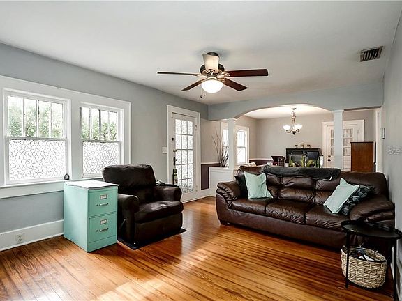 5th image of 1650 Drew St