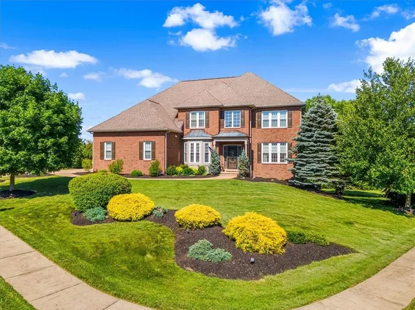 8001 Falcon Ct, Gibsonia, PA 15044