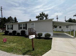 23 Ash Dr, Olmsted Falls, OH 44138