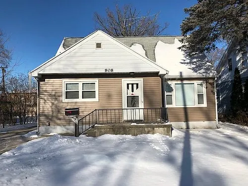 808 Pauline Blvd Photo 1