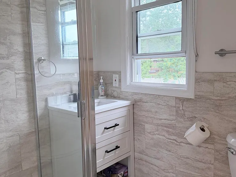 142 Monmouth Rd — Photo 16