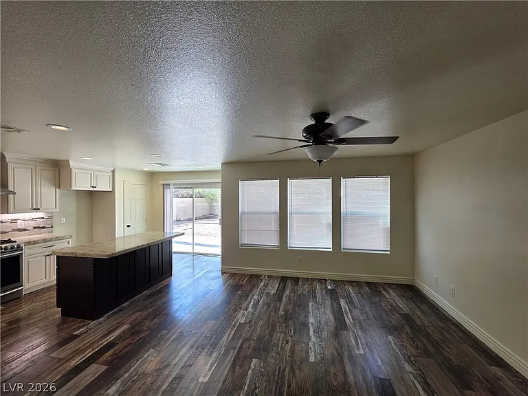 10799 Flame Vine Ct — Photo 55