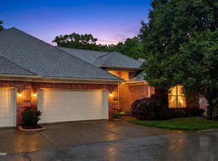 10434 Dove Chase Cir, Louisville, KY 40299