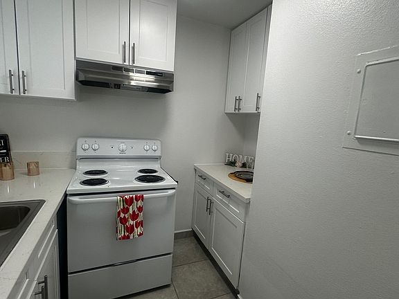 5th image of 5548 Yarmouth Ave #2