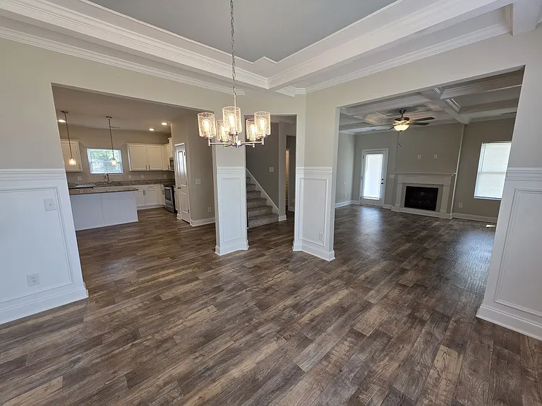 2260 Viking Ct — Photo 10