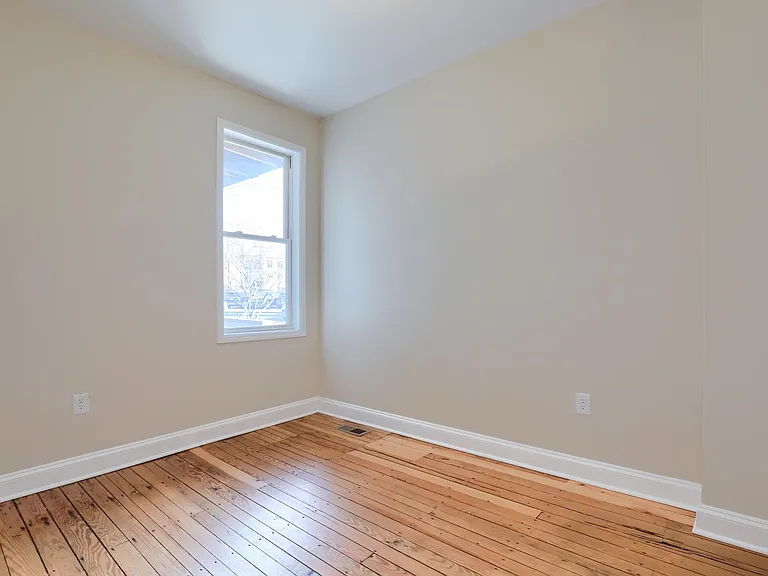 217 W Lemon St #1 — Photo 8