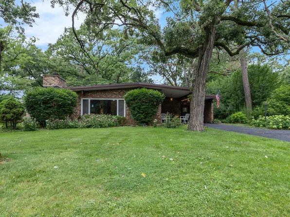 2308 N Sunset Rd, Palatine, IL 60074