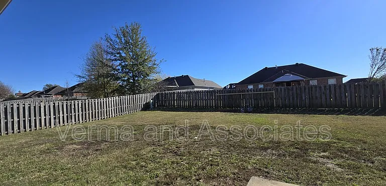 340 Beasley Dr — Photo 13