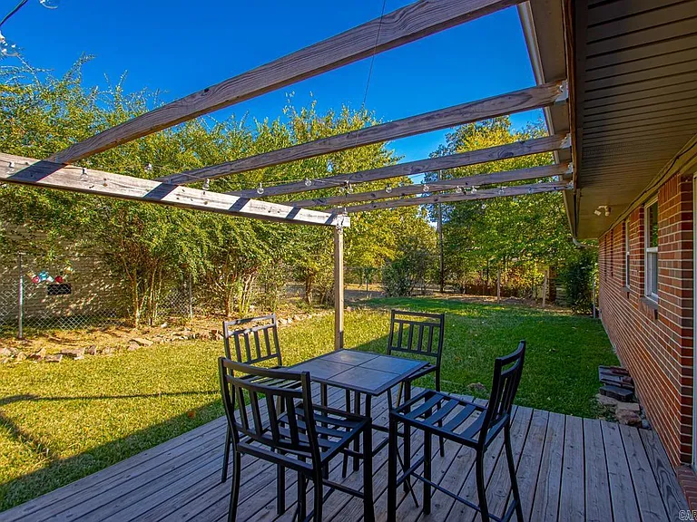 7001 Blue Bird Dr — Photo 31