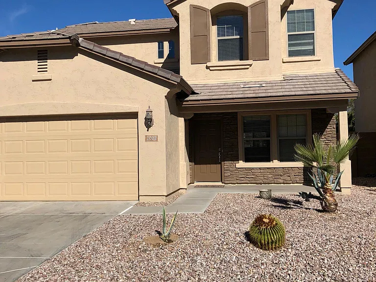2022 W Marconi Ave — Photo 7