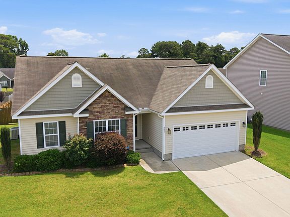 2nd image of 801 Emerald Park Drive