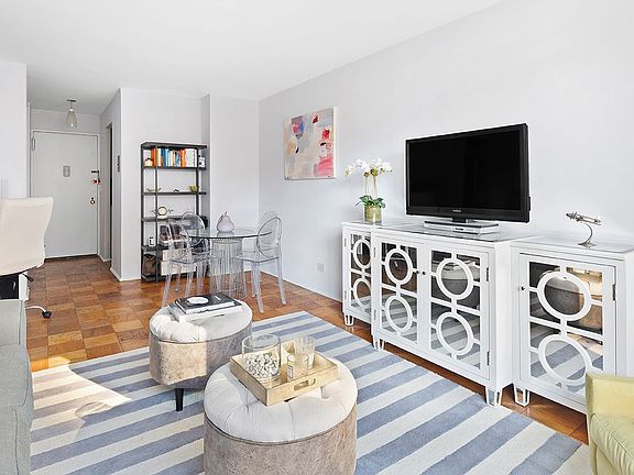2nd image of 2021 Broadway #7H