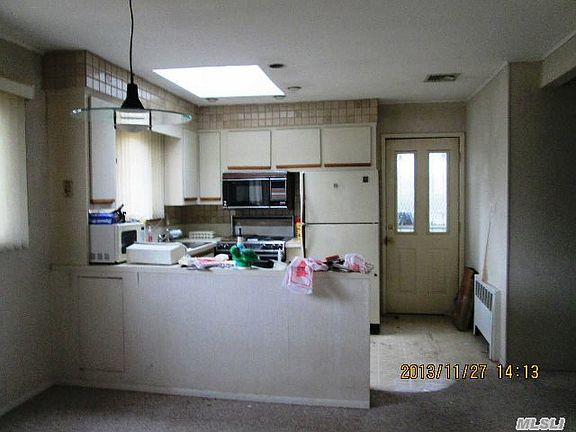 2nd image of 12 Greenway Dr