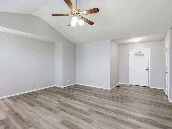 5th image of 2501 N Indiana Avenue
