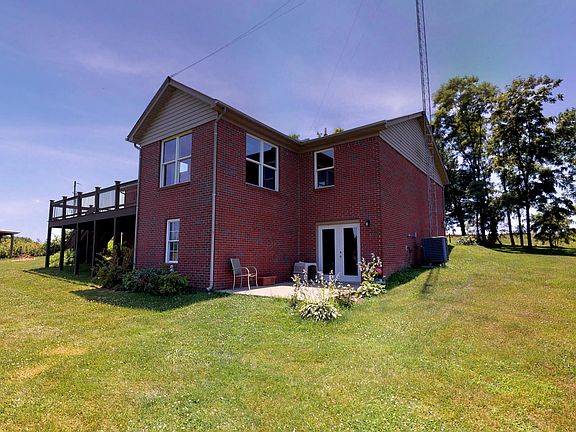 4th image of 2296 Castle Hwy