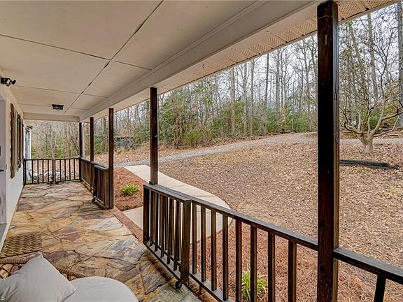 4th image of 1410 W Old Phillips Rd