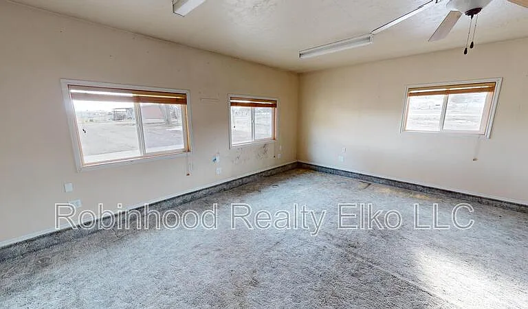 778 Lamont Dr — Photo 12