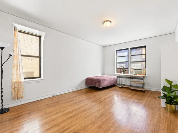 35-35 75th Street image 14 of 22