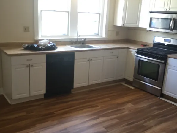 310 Grove St, Bridgeport, PA 19405