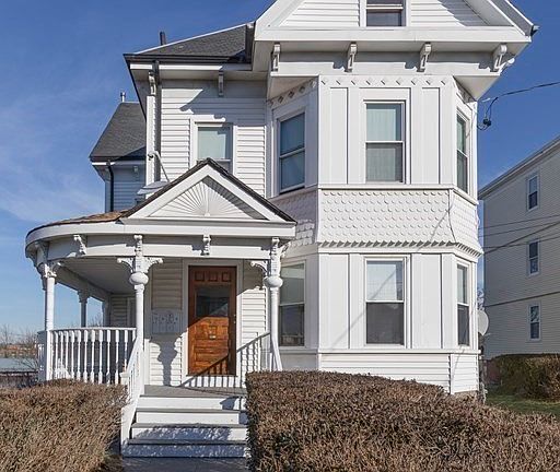 2nd image of 817 N Montello St