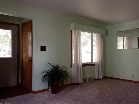2nd image of 126 Elmwood Dr