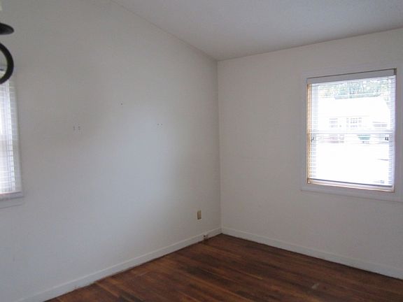 5th image of 7712 Jarvis Pl