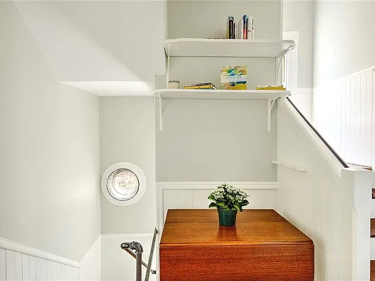 240 Brown St #2 — Photo 30