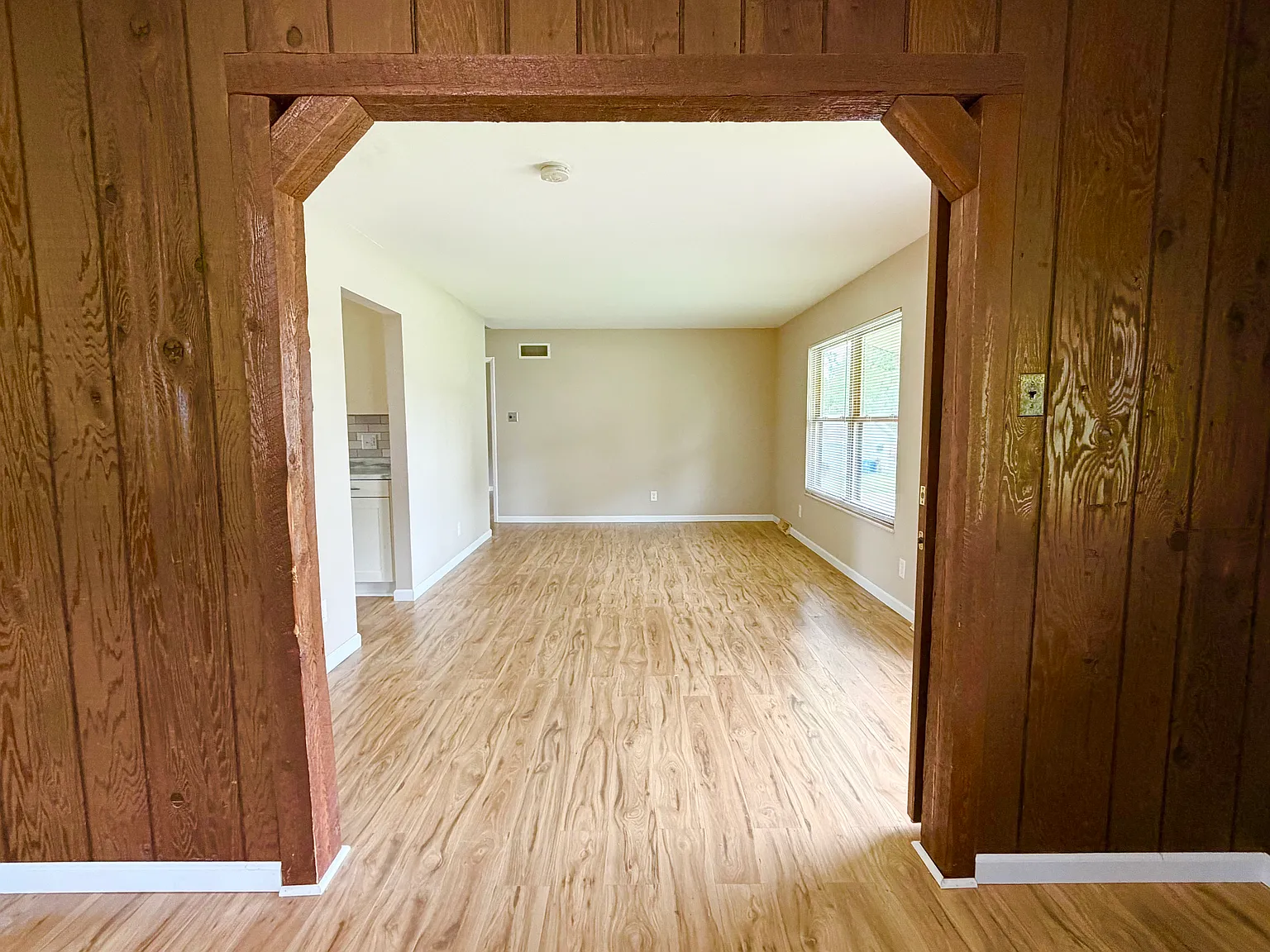 3 bed, 1210 sqft, $2,150 — Photo 2