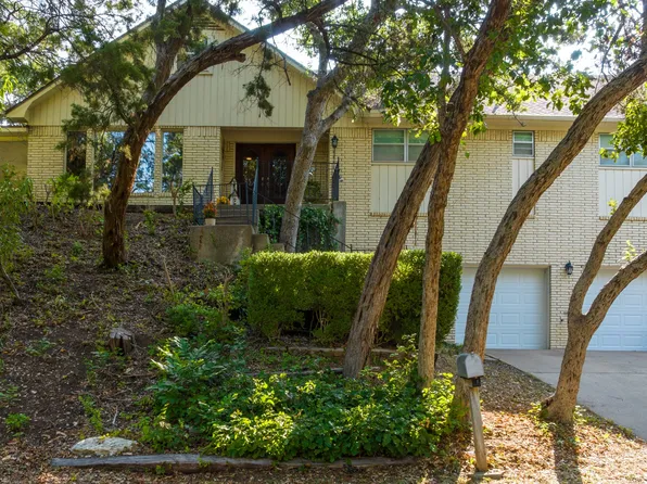 2621 Arroyo Rd, Waco, TX 76710