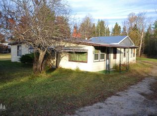 825 Deeter Rd, Lewiston, MI 49756