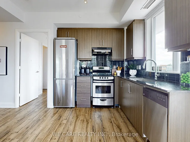 68 Canterbury Pl #311 — Photo 9