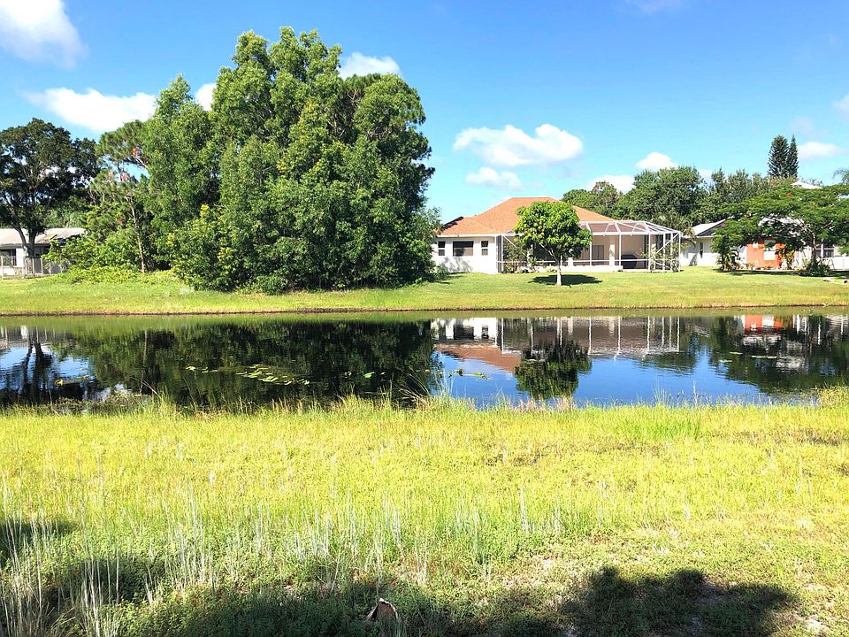 1st image of 2498 SE West Blackwell Drive