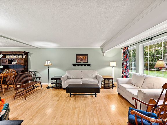5th image of 3035 SE Morning Light Court