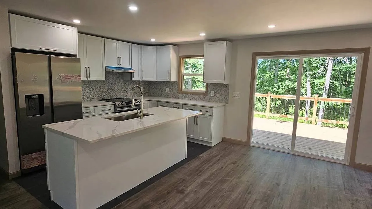 2 bed, 1.0 bath, $1,950 — Photo 1