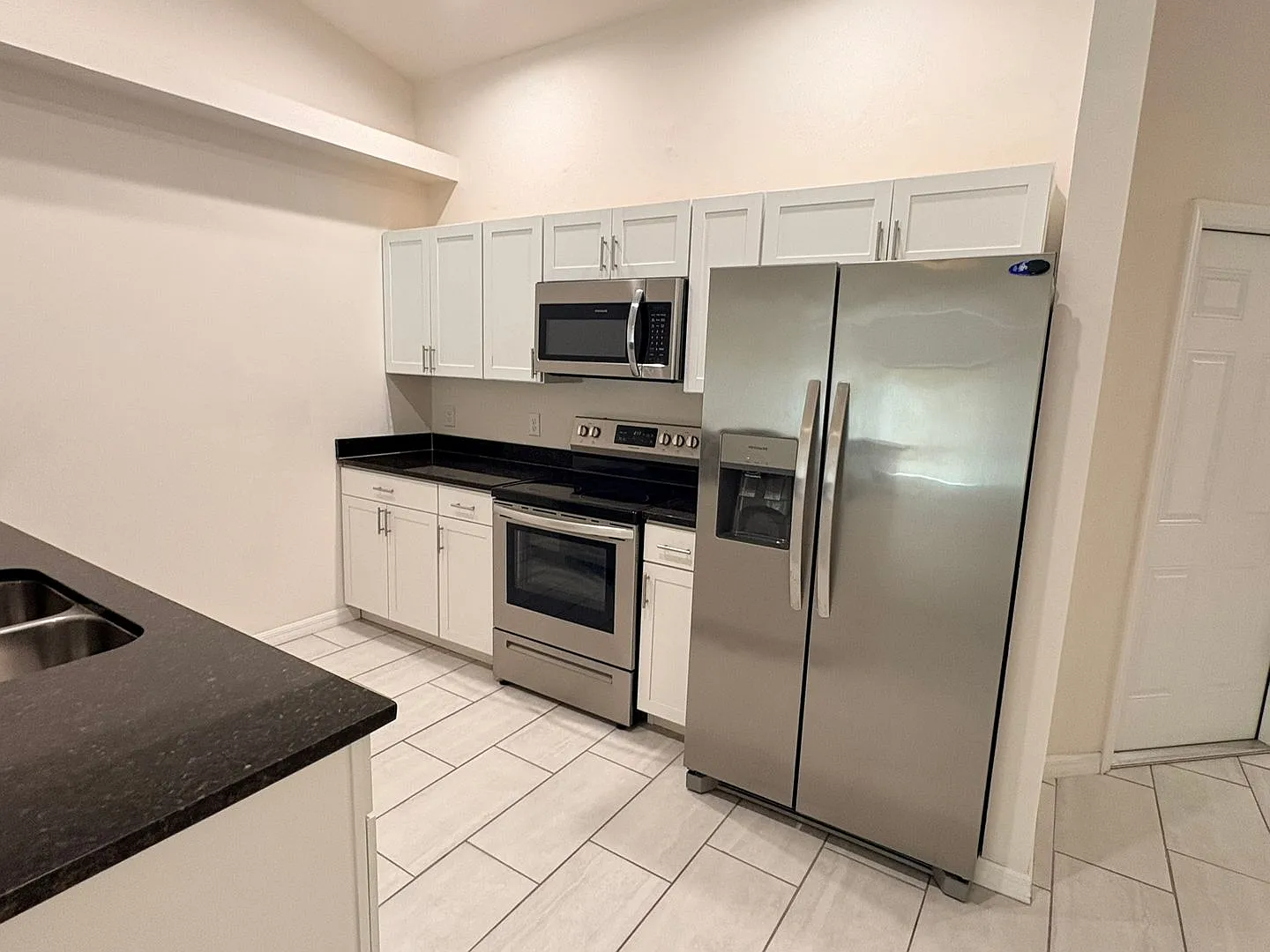 3/2 Duplex for Rent in Cape Coral — Photo 3