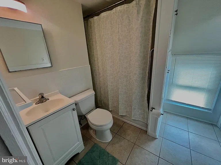 109 E Main St #2 — Photo 9