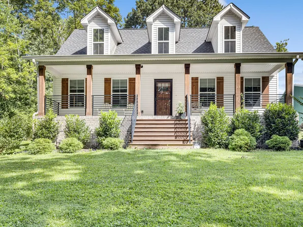 998 West St, Greenbrier, TN 37073