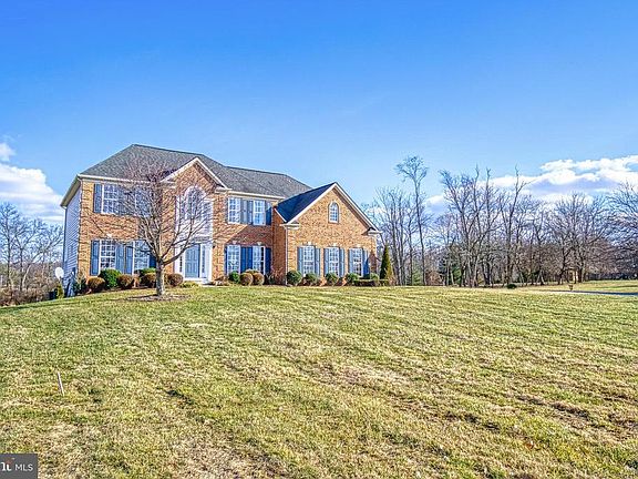 4th image of 39315 Karlino Ct