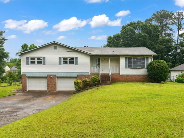 271 Sabrina Ct, Woodstock, GA 30188