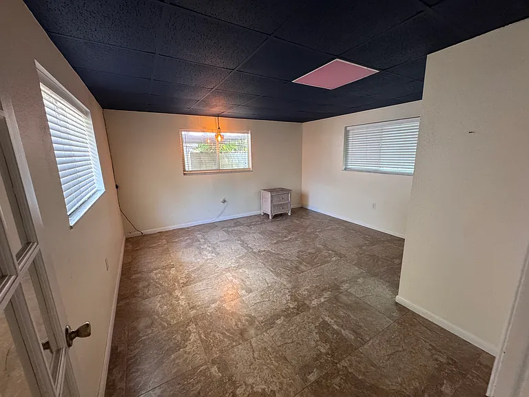 18 W Orange St — Photo 6