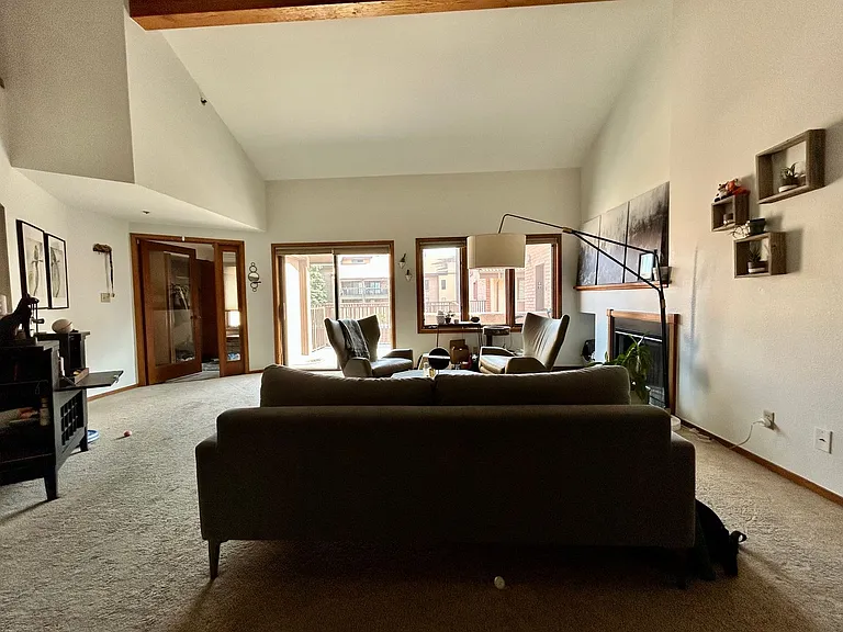 4415 Laguna Pl — Photo 12