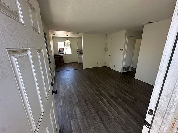 2nd image of 119 E Water St #D