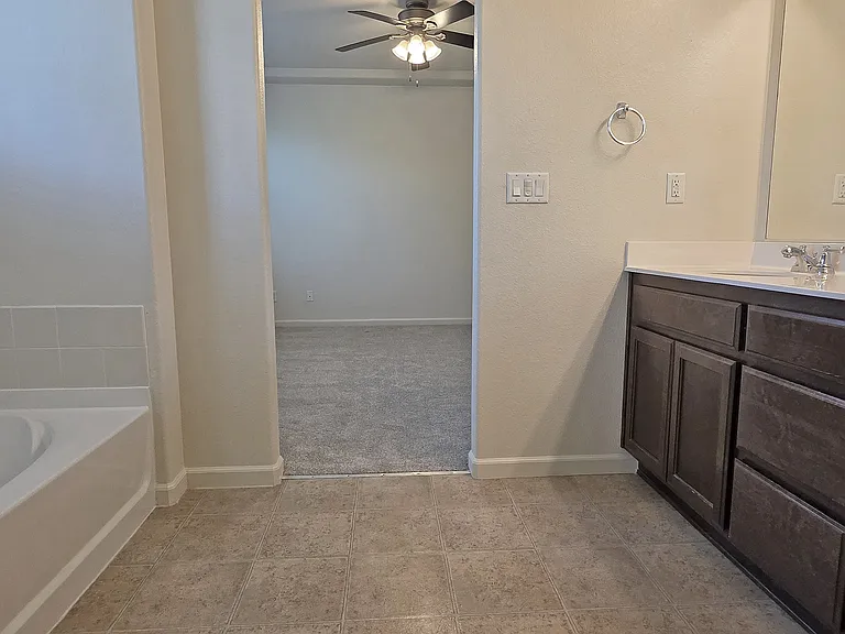 845 Bronze Ln — Photo 20