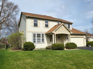18392 Springwood Ln, Grayslake, IL