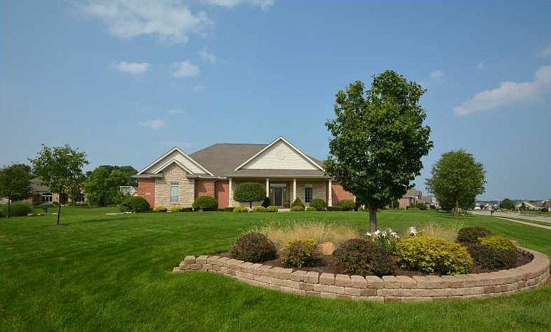 1st image of 581 Baywood Ct