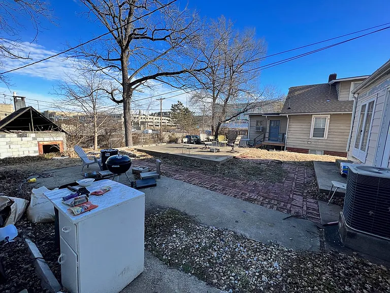 1710 Laramie St — Photo 18
