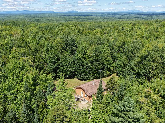4th image of 401 Bunker Hill Road
